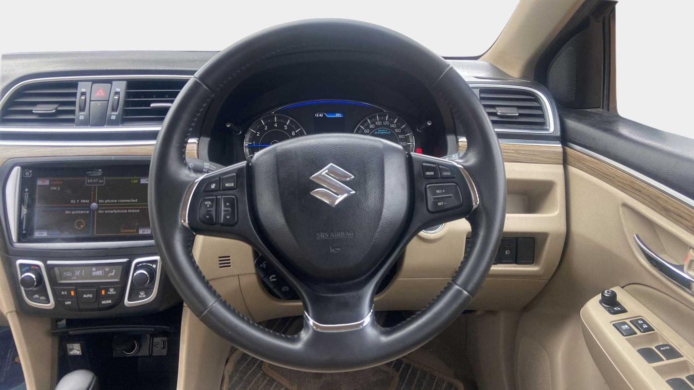 2019 Maruti Ciaz ALPHA  AT 1.5 SHVS PETROL, Petrol, Automatic, 41,774 km, Steering Wheel Close Up