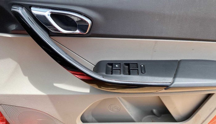 2018 Tata Tiago XZA PETROL, Petrol, Automatic, 21,979 km, Driver Side Door Panels Control