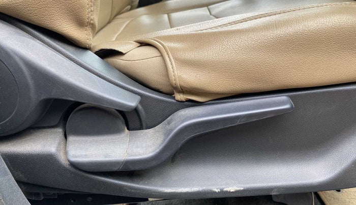 2019 Honda Amaze 1.2L I-VTEC VX, Petrol, Manual, 36,931 km, Driver Side Adjustment Panel