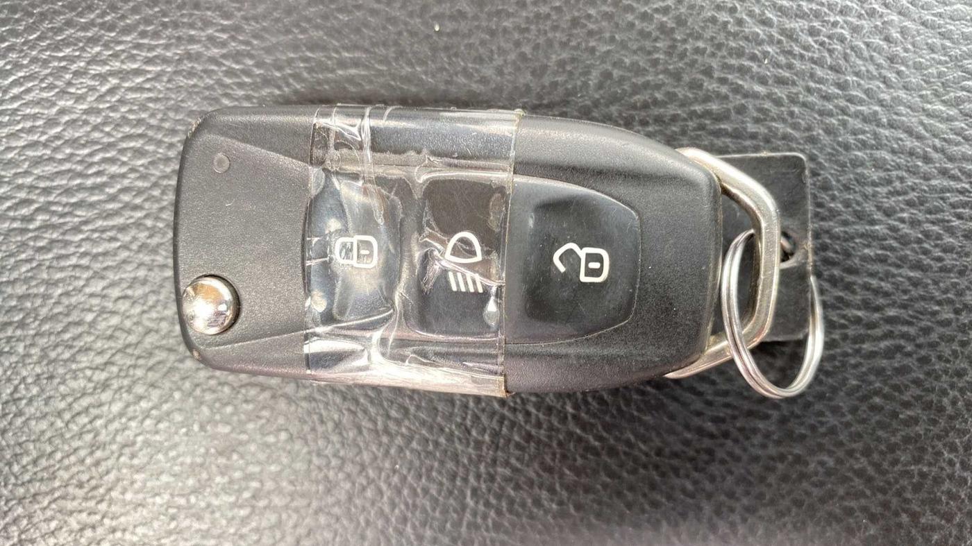 2017 Tata Tiago XZ PETROL, Petrol, Manual, 43,856 km, Key Close Up