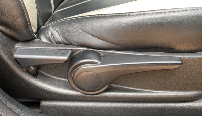 2017 Tata Tiago XZ PETROL, Petrol, Manual, 43,856 km, Driver Side Adjustment Panel