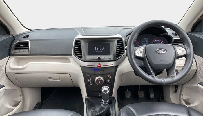 2020 Mahindra XUV300 W6 1.2 PETROL, Petrol, Manual, 20,986 km, Dashboard