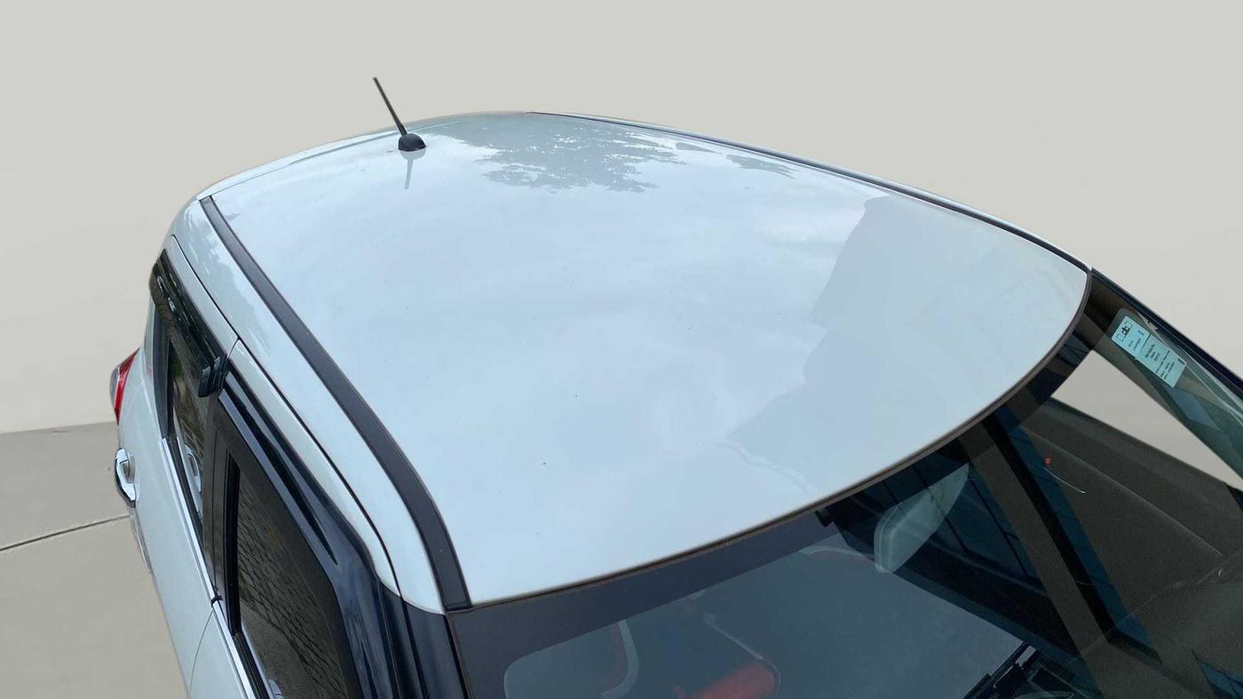 2016 Maruti Swift VXI, Petrol, Manual, 18,603 km, Roof