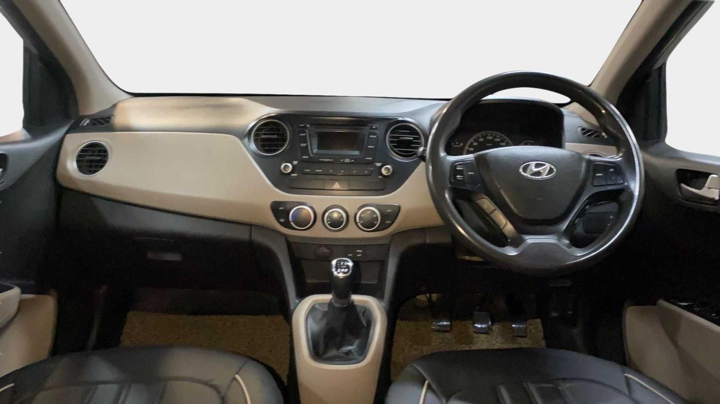 2016 Hyundai Grand i10 SPORTZ 1.2 KAPPA VTVT, CNG, Manual, 58,728 km, Dashboard