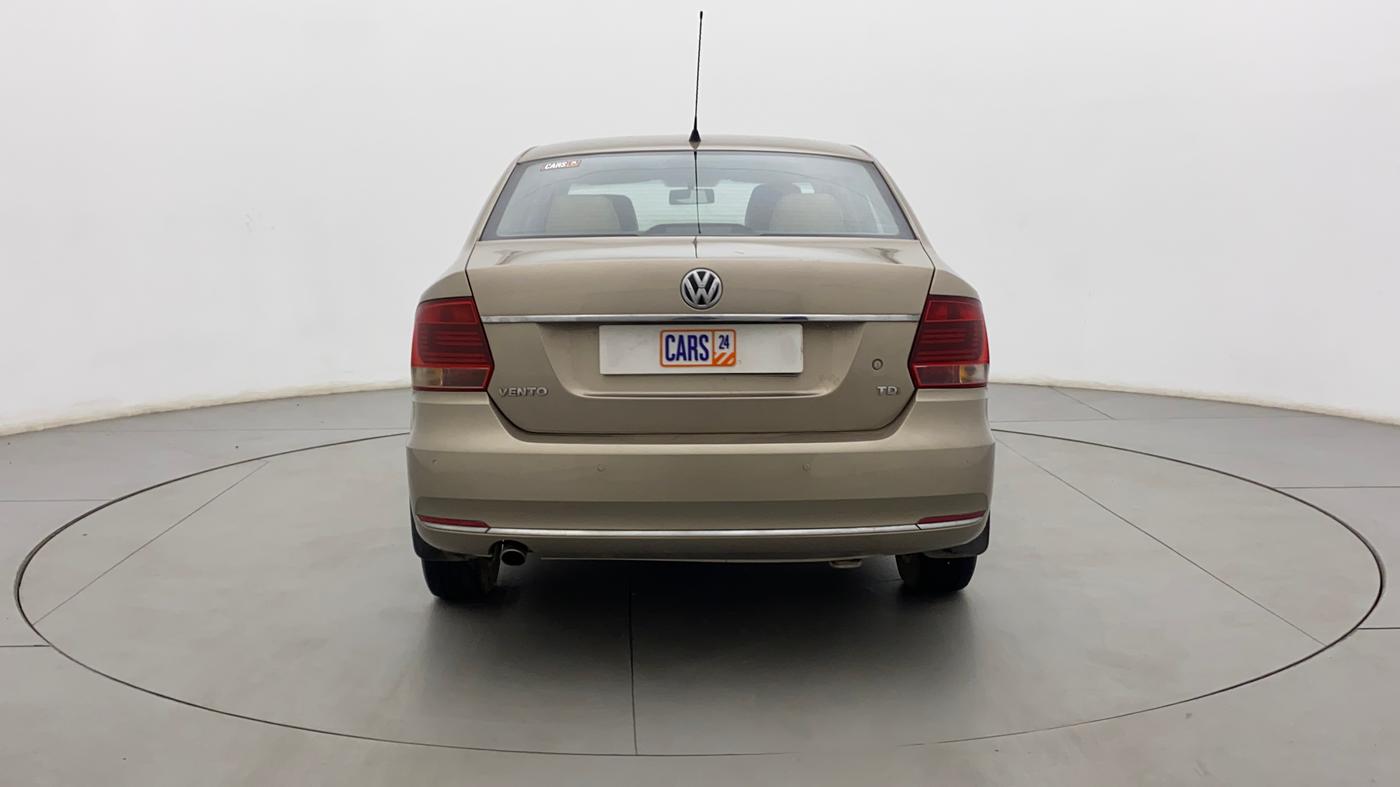2016 Volkswagen Vento HIGHLINE 1.5 AT, Diesel, Automatic, 1,12,963 km, Back/Rear