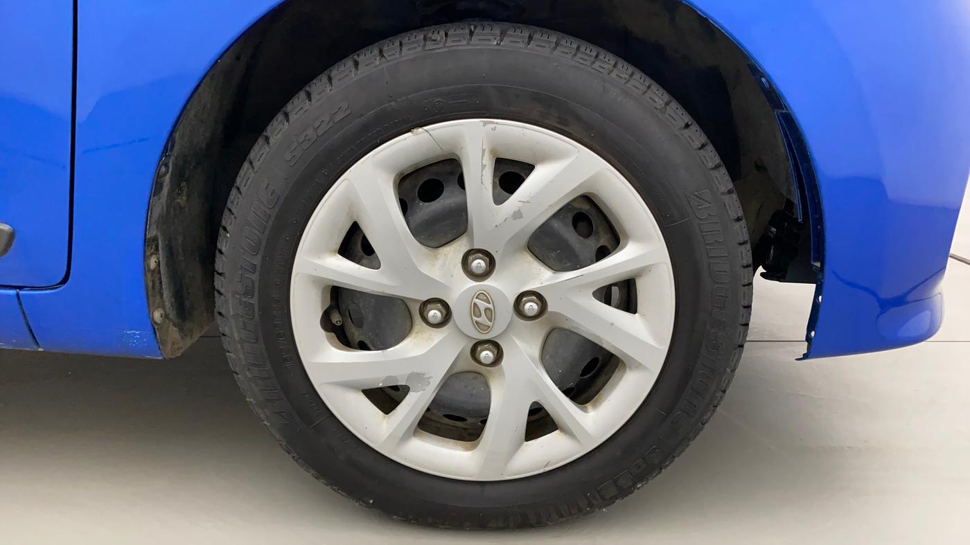 2019 Hyundai Grand i10 MAGNA AT 1.2 KAPPA VTVT, Petrol, Automatic, 55,265 km, Right Front Wheel
