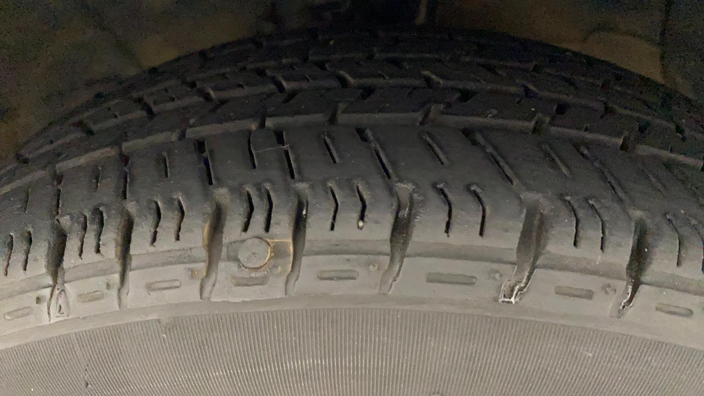 2019 Hyundai Grand i10 MAGNA AT 1.2 KAPPA VTVT, Petrol, Automatic, 55,265 km, Right Front Tyre Tread