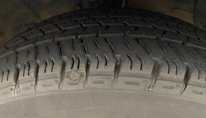 2019 Hyundai Grand i10 MAGNA AT 1.2 KAPPA VTVT, Petrol, Automatic, 55,265 km, Right Front Tyre Tread