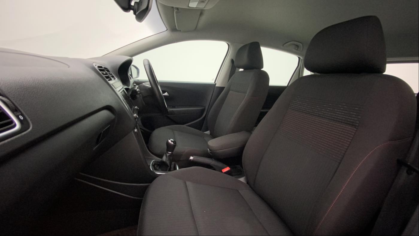 2020 Volkswagen Polo HIGHLINE PLUS 1.0, Petrol, Manual, 19,631 km, Right Side Front Door Cabin