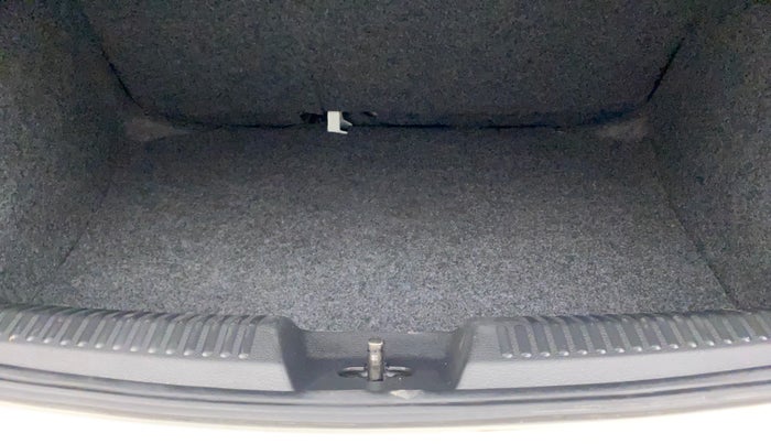 2020 Volkswagen Polo HIGHLINE PLUS 1.0, Petrol, Manual, 19,631 km, Boot Inside