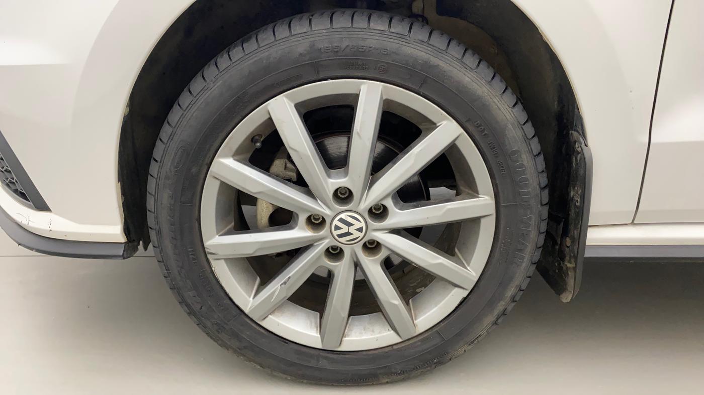 2020 Volkswagen Polo HIGHLINE PLUS 1.0, Petrol, Manual, 19,631 km, Left Front Wheel