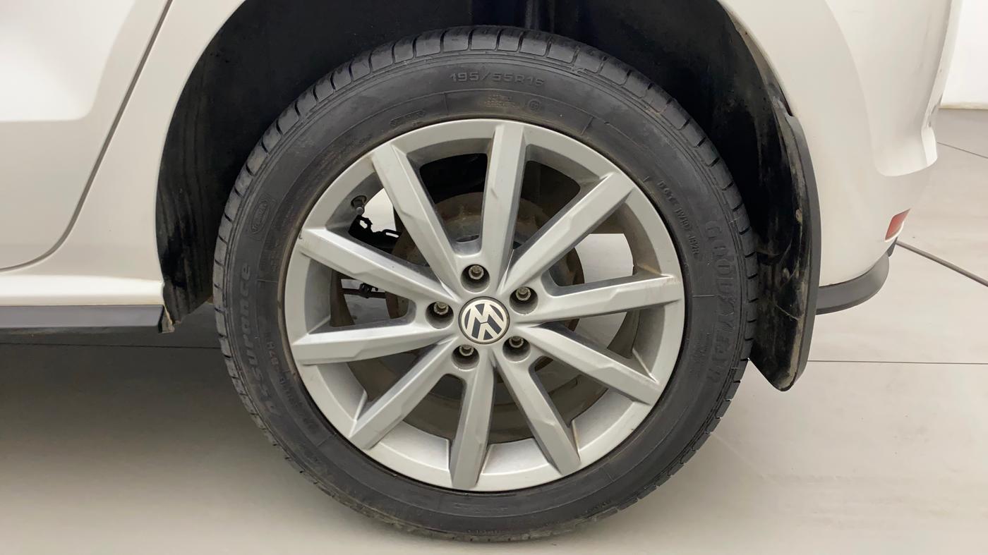 2020 Volkswagen Polo HIGHLINE PLUS 1.0, Petrol, Manual, 19,631 km, Left Rear Wheel