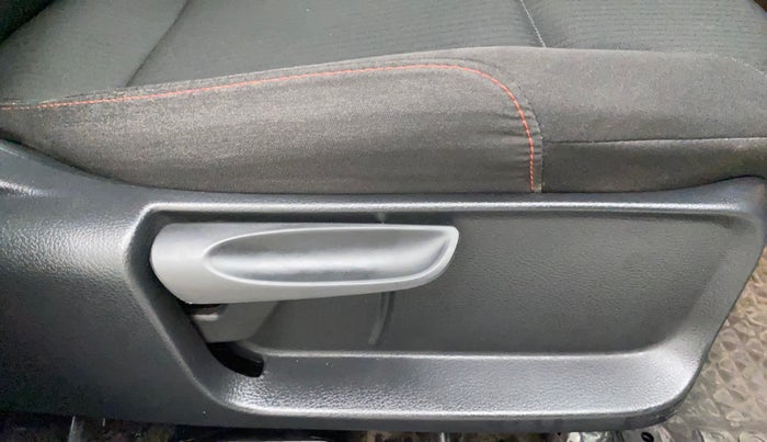 2020 Volkswagen Polo HIGHLINE PLUS 1.0, Petrol, Manual, 19,631 km, Driver Side Adjustment Panel