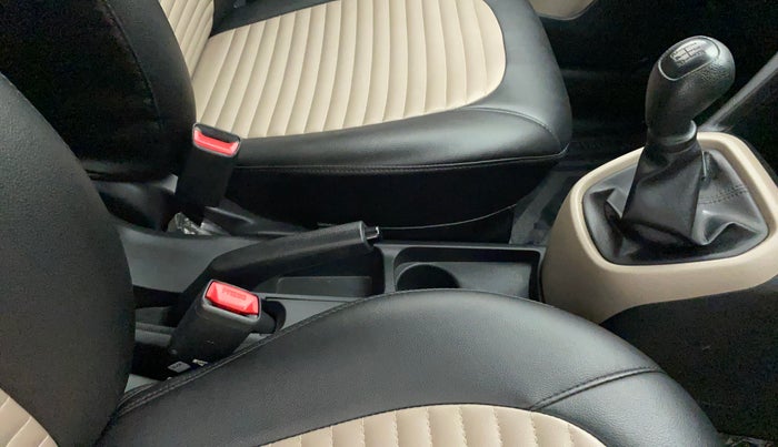2018 Hyundai Grand i10 MAGNA 1.2 KAPPA VTVT, Petrol, Manual, 26,447 km, Gear Lever