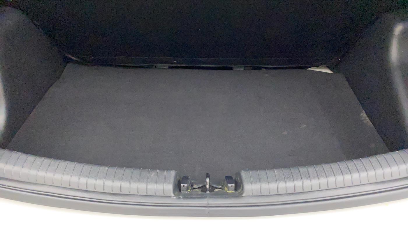 2018 Hyundai Grand i10 MAGNA 1.2 KAPPA VTVT, Petrol, Manual, 26,447 km, Boot Inside