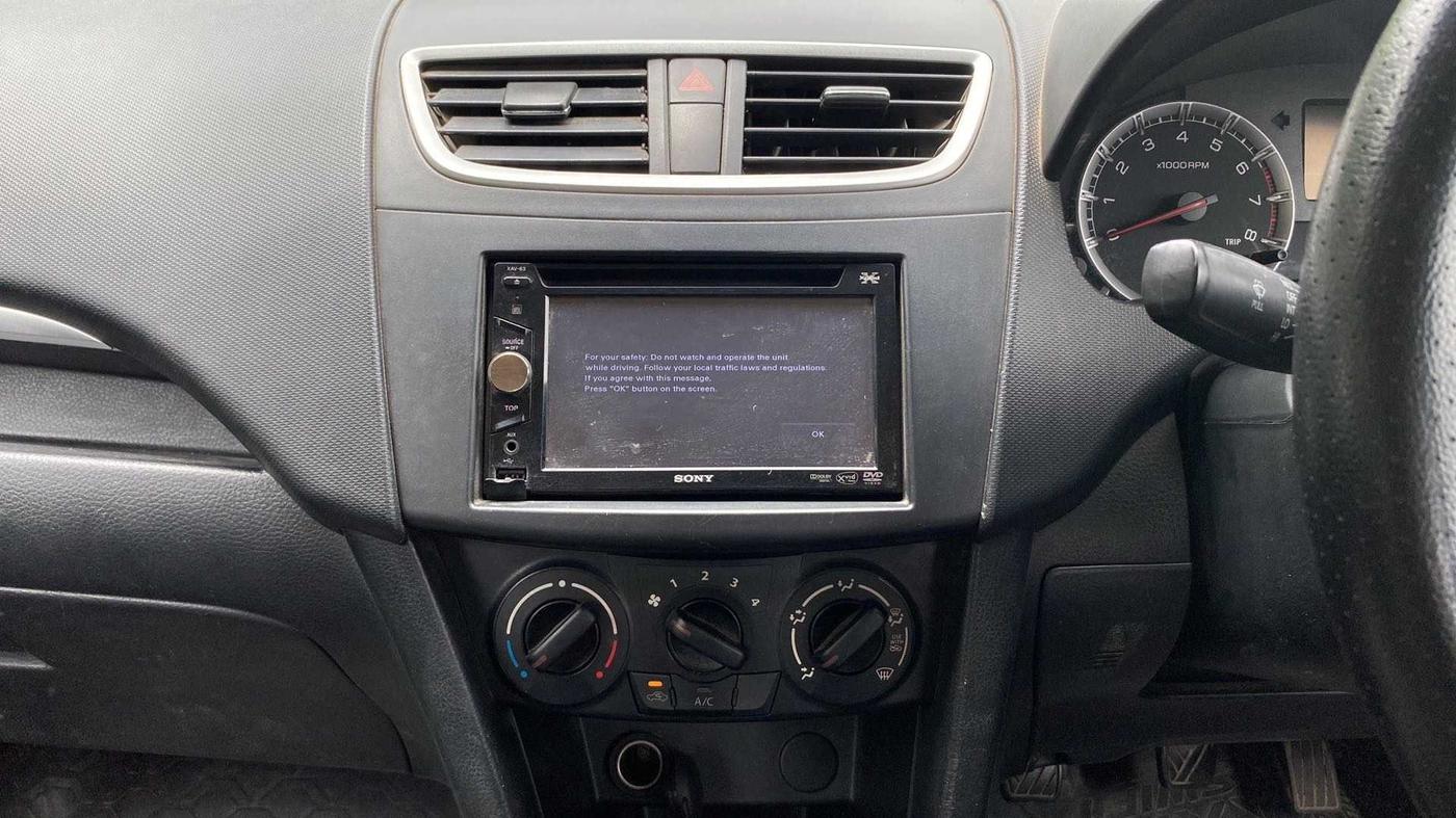 2013 Maruti Swift VXI, Petrol, Manual, 85,145 km, Air Conditioner