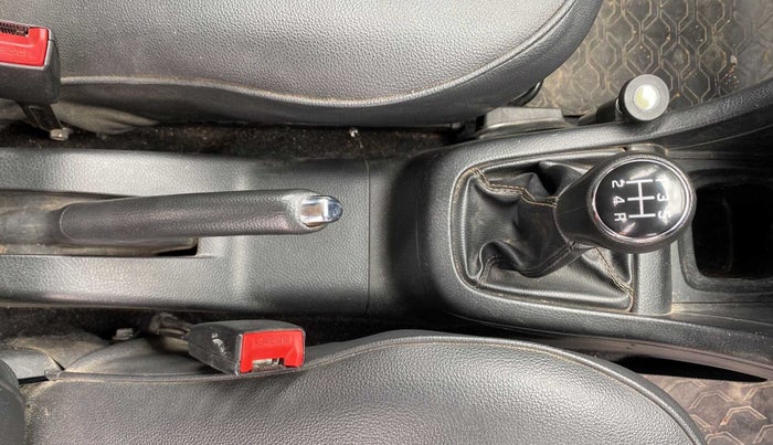 2013 Maruti Swift VXI, Petrol, Manual, 85,145 km, Gear Lever