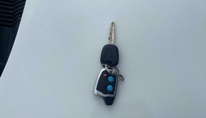 2017 Maruti Alto K10 VXI (O) AMT, Petrol, Automatic, 70,766 km, Key Close Up