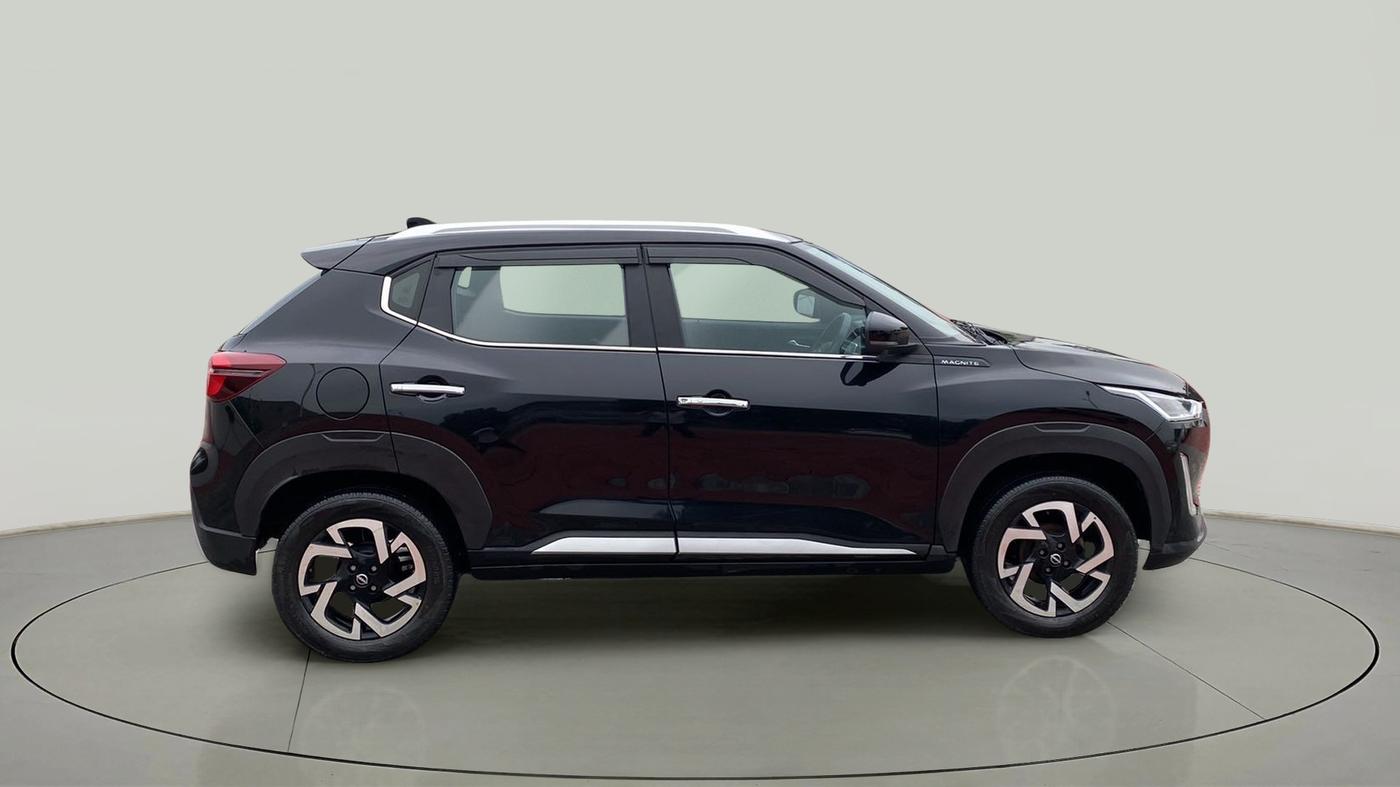 2022 Nissan MAGNITE XV PREMIUM, Petrol, Manual, 13,061 km, Right Side View