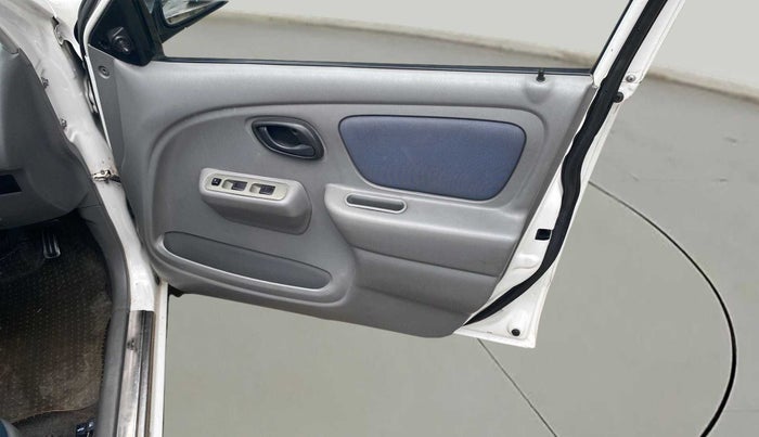 2012 Maruti Alto K10 VXI, Petrol, Manual, 72,136 km, Driver Side Door Panels Control