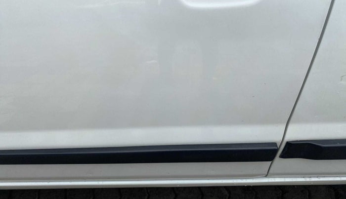 2012 Maruti Alto K10 VXI, Petrol, Manual, 72,136 km, Front passenger door - Slightly dented