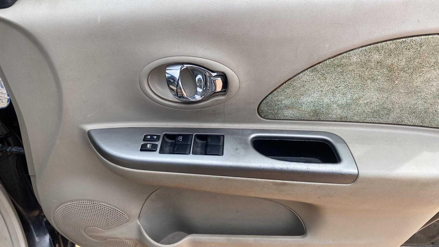 2013 Nissan Micra XV CVT, Petrol, Automatic, 63,505 km, Driver Side Door Panels Control