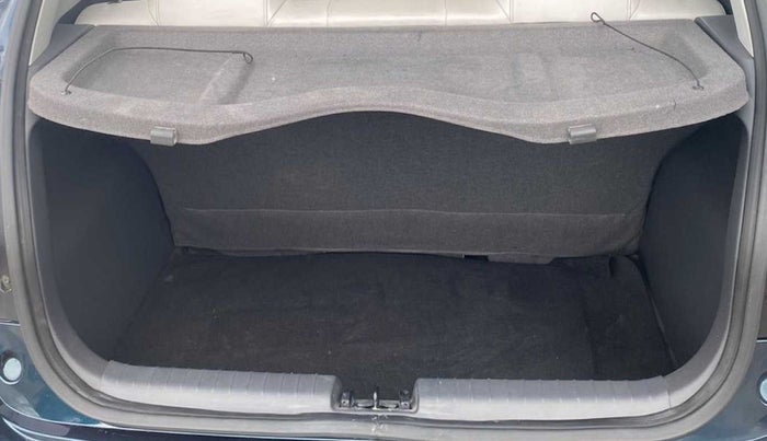 2019 Hyundai GRAND I10 NIOS SPORTZ AMT 1.2 KAPPA VTVT, Petrol, Automatic, 18,291 km, Boot Inside