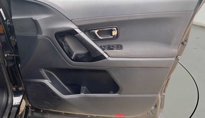 2023 Tata Safari XTA PLUS DARK EDITION, Diesel, Automatic, 6,468 km, Driver Side Door Panels Control