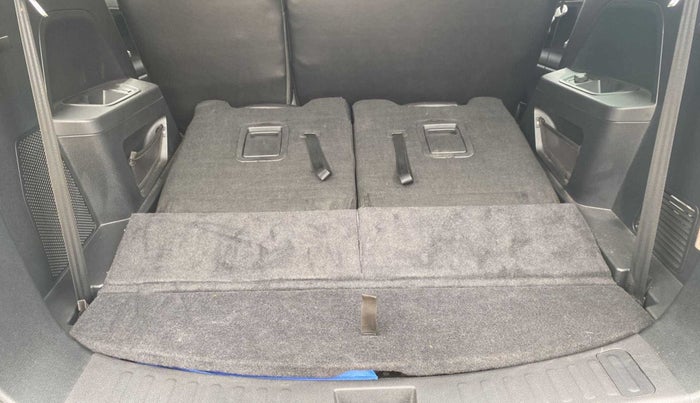 2023 Tata Safari XTA PLUS DARK EDITION, Diesel, Automatic, 6,468 km, Boot Inside