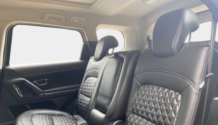 2023 Tata Safari XTA PLUS DARK EDITION, Diesel, Automatic, 6,468 km, Right Side Rear Door Cabin