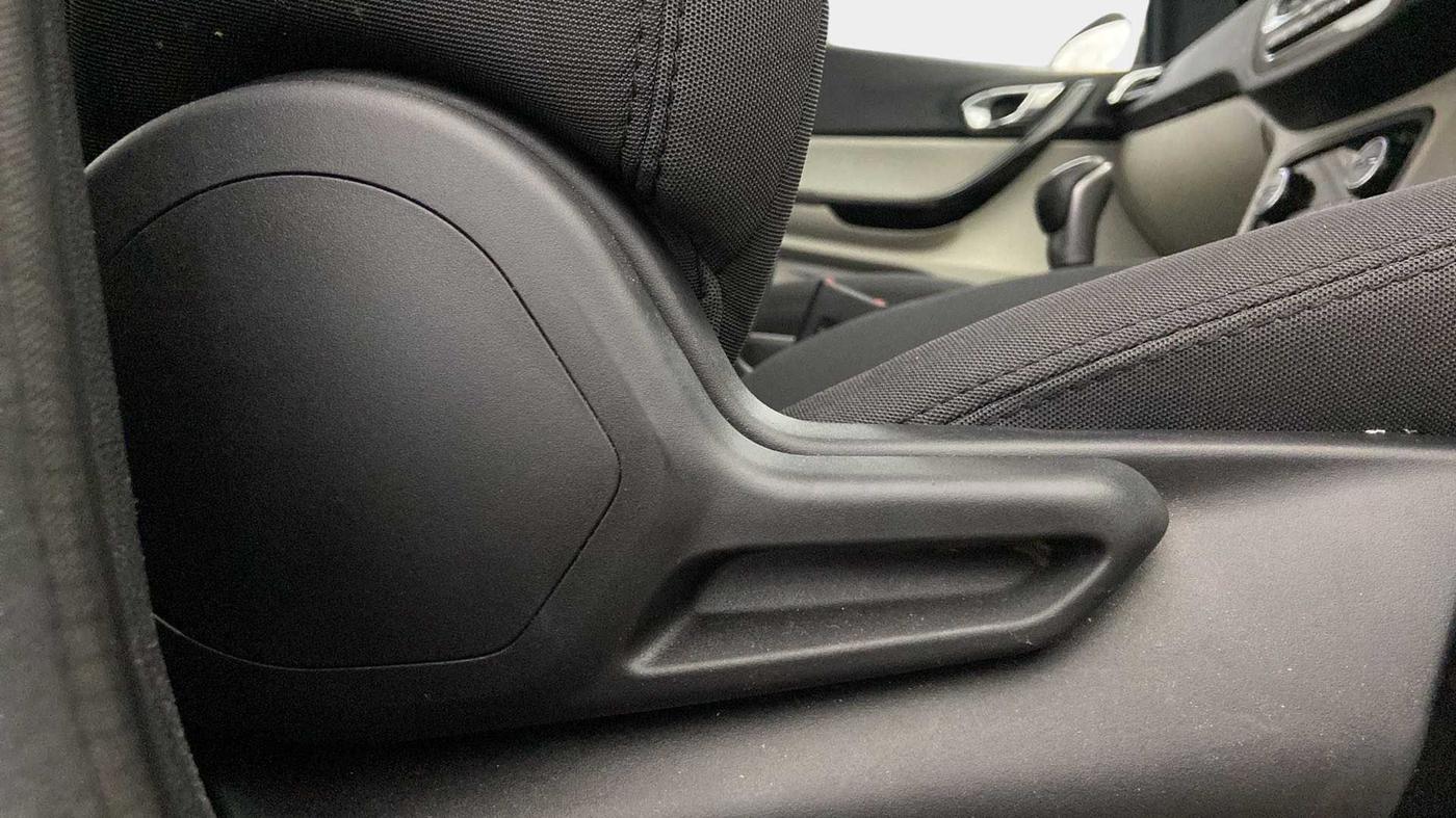2022 Tata TIGOR XZ PLUS CNG, CNG, Manual, 39,597 km, Driver Side Adjustment Panel