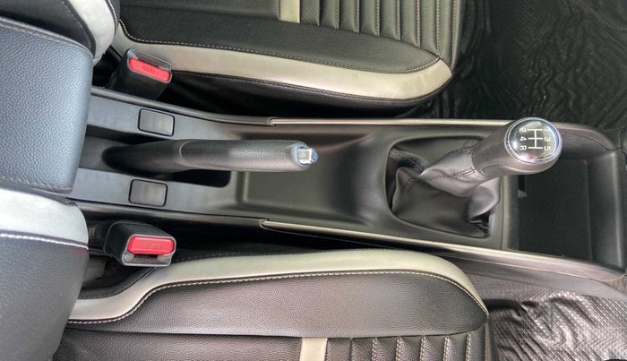 2020 Maruti Baleno ALPHA PETROL 1.2, Petrol, Manual, 41,097 km, Gear Lever