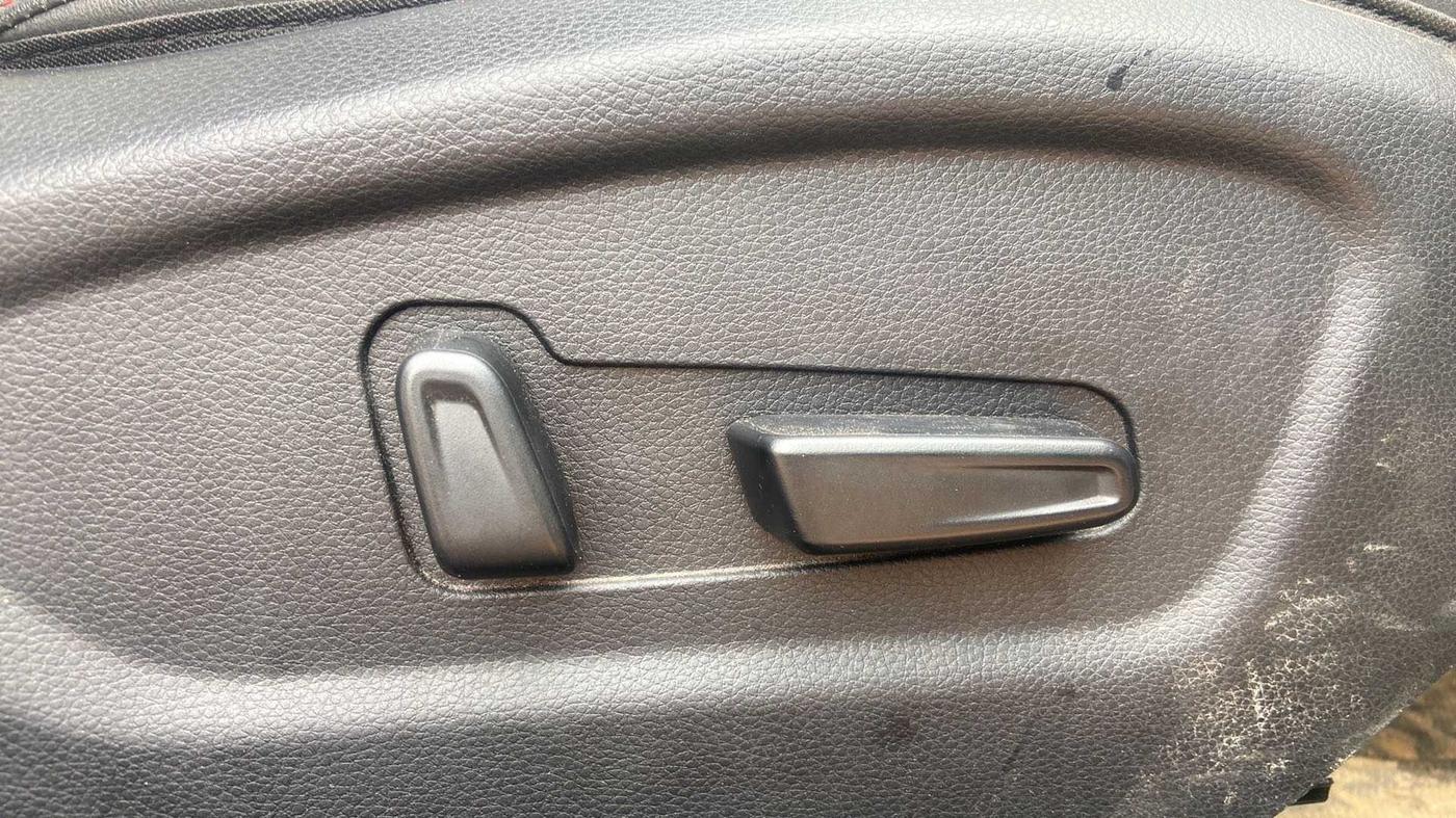 2019 KIA SELTOS GTX PLUS 1.4 PETROL, Petrol, Manual, 29,171 km, Driver Side Adjustment Panel