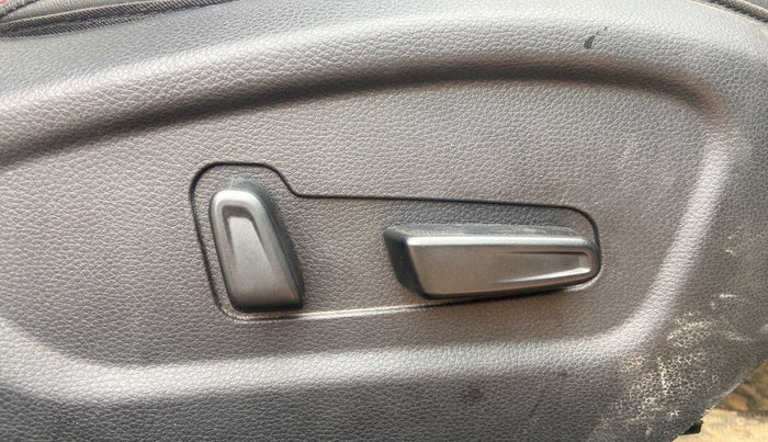 2019 KIA SELTOS GTX PLUS 1.4 PETROL, Petrol, Manual, 29,171 km, Driver Side Adjustment Panel