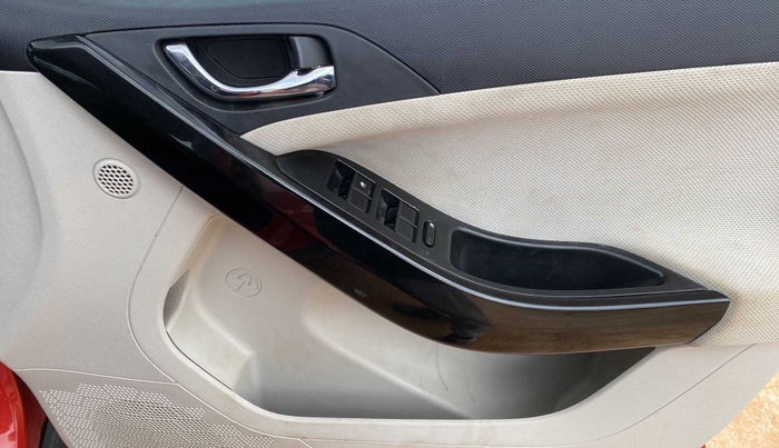 2021 Tata NEXON XZ PLUS (O) PETROL, Petrol, Manual, 19,430 km, Driver Side Door Panels Control