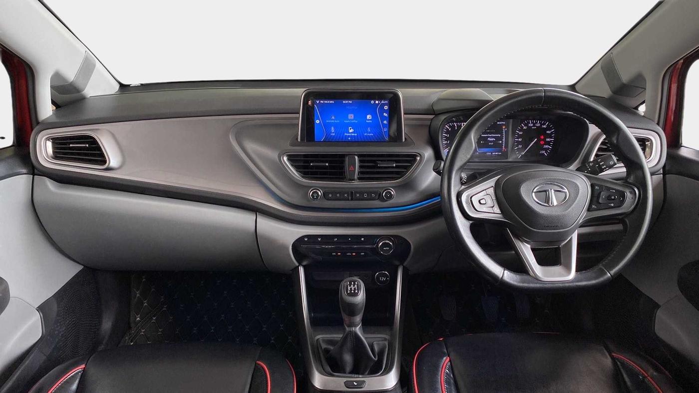 2020 Tata ALTROZ XZ DIESEL, Diesel, Manual, 64,138 km, Dashboard