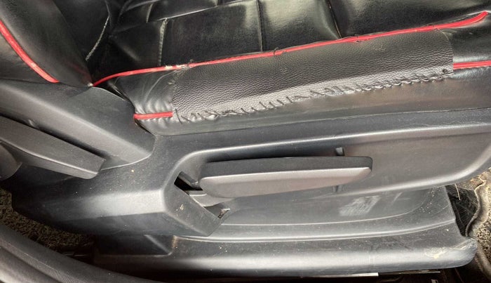 2020 Tata ALTROZ XZ DIESEL, Diesel, Manual, 64,138 km, Driver Side Adjustment Panel