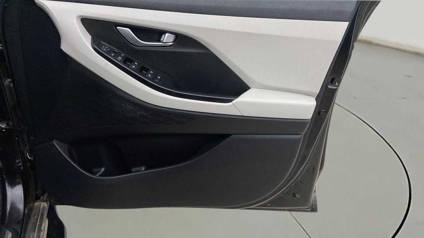 2022 Hyundai Creta SX IVT 1.5 PETROL, Petrol, Automatic, 23,516 km, Driver Side Door Panels Control