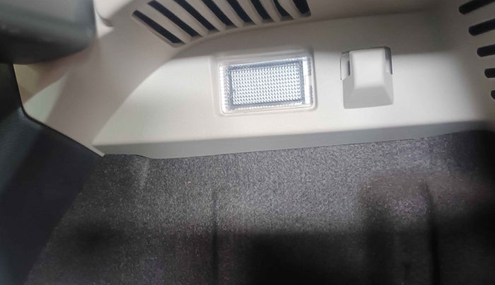 2015 Ford Ecosport TITANIUM 1.5L PETROL, Petrol, Manual, 57,597 km, Dicky (Boot door) - Boot space light has minor damage