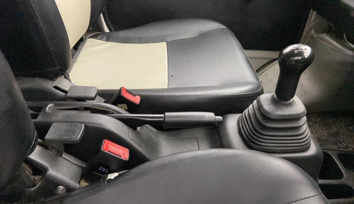 2019 Maruti Eeco 5 STR WITH A/C+HTR CNG, CNG, Manual, 62,412 km, Gear Lever