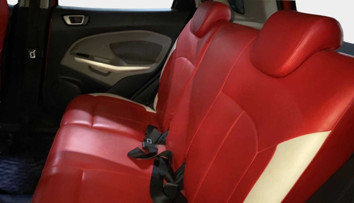 2015 Ford Ecosport TITANIUM 1.5L DIESEL, Diesel, Manual, 1,18,316 km, Right Side Rear Door Cabin