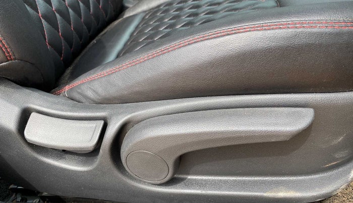 2019 Hyundai Verna 1.6 VTVT SX + AT, Petrol, Automatic, 37,380 km, Driver Side Adjustment Panel