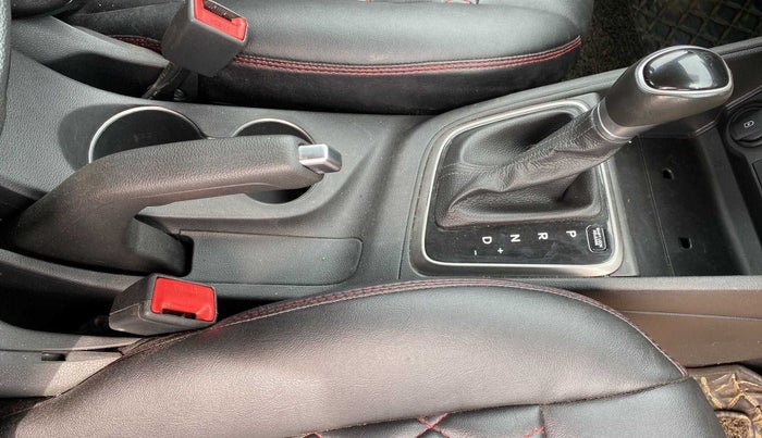 2019 Hyundai Verna 1.6 VTVT SX + AT, Petrol, Automatic, 37,380 km, Gear Lever