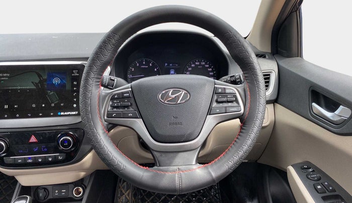 2019 Hyundai Verna 1.6 VTVT SX + AT, Petrol, Automatic, 37,380 km, Steering Wheel Close Up