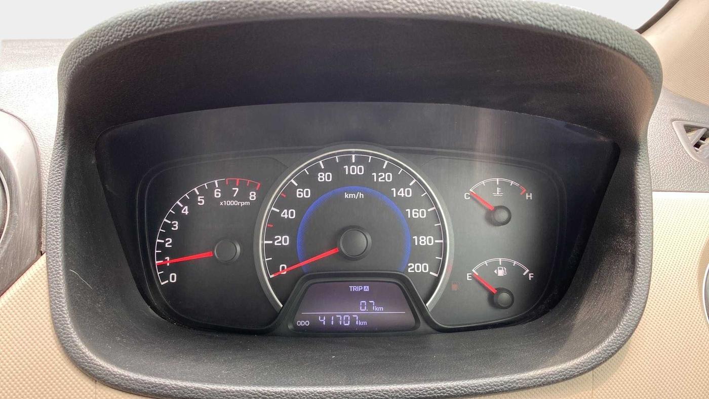 2015 Hyundai Grand i10 MAGNA 1.2 KAPPA VTVT, Petrol, Manual, 41,717 km, Odometer Image