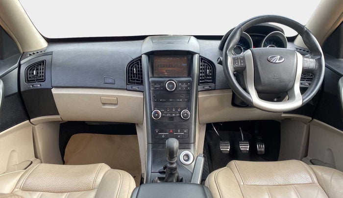 2015 Mahindra XUV500 W10, Diesel, Manual, 62,501 km, Dashboard