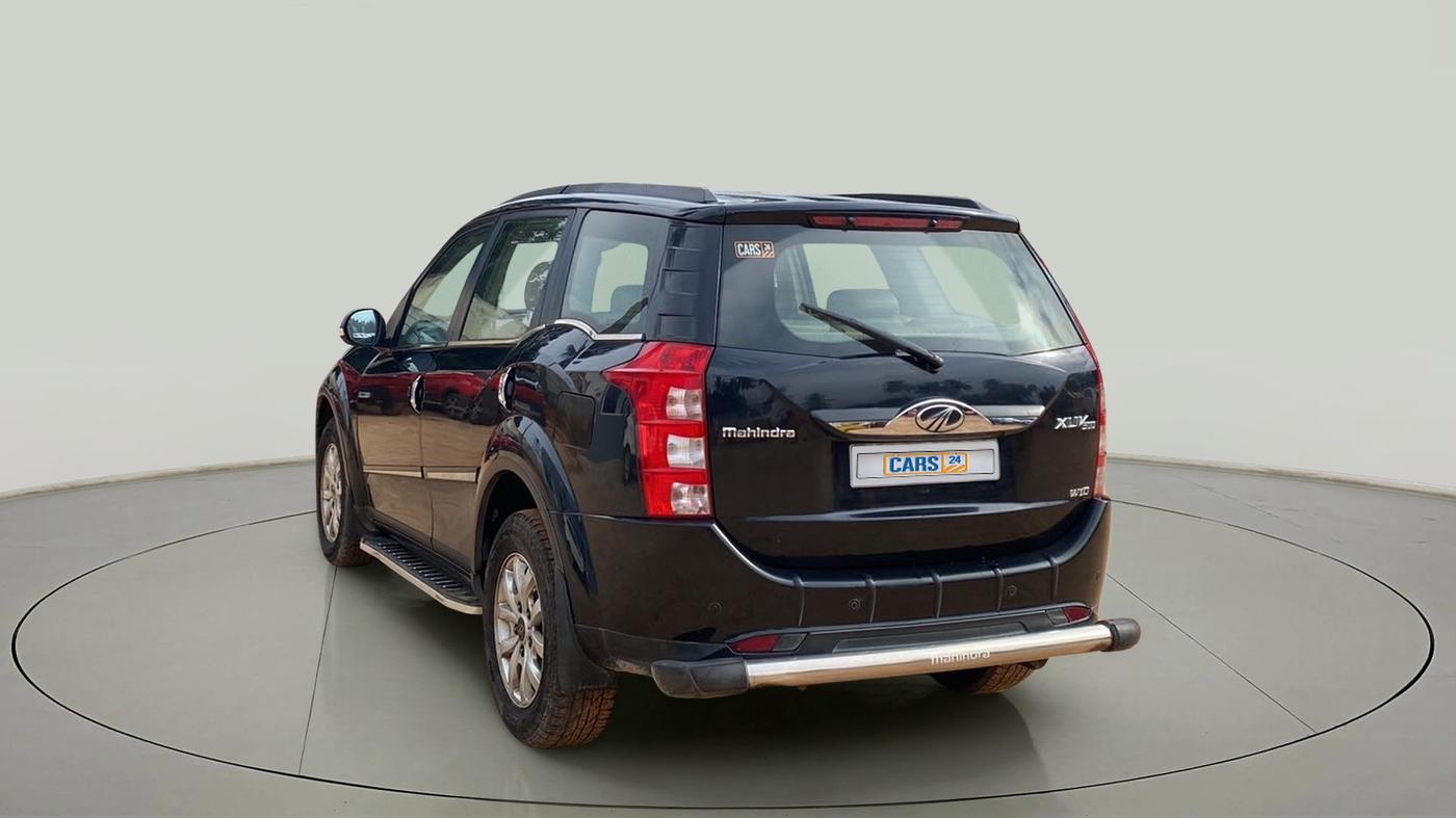2015 Mahindra XUV500 W10, Diesel, Manual, 62,501 km, Left Back Diagonal