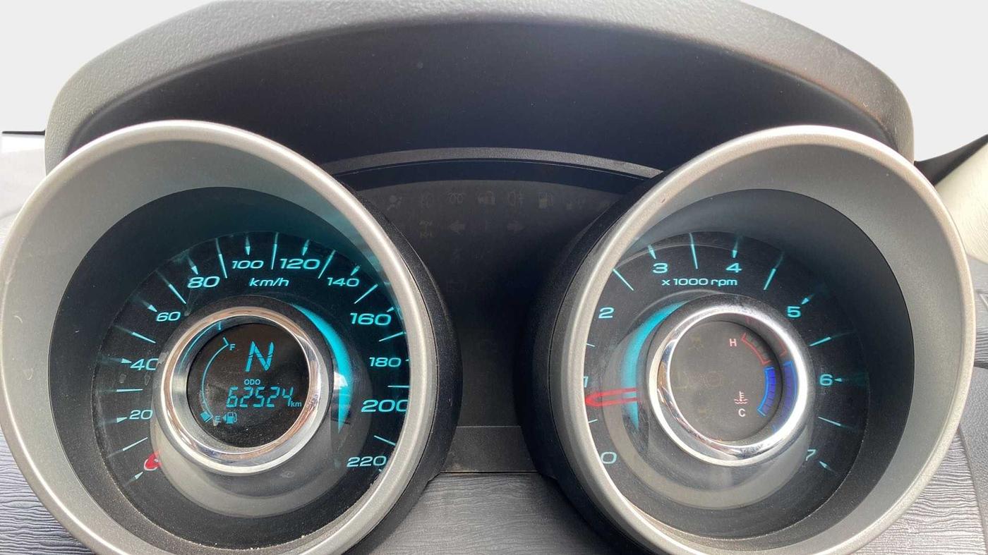 2015 Mahindra XUV500 W10, Diesel, Manual, 62,501 km, Odometer Image