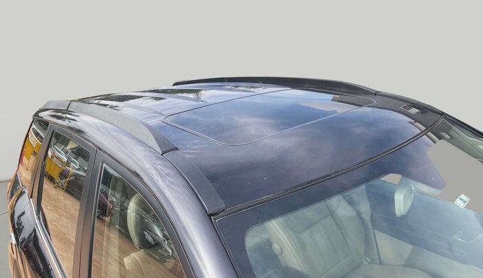 2015 Mahindra XUV500 W10, Diesel, Manual, 62,501 km, Roof