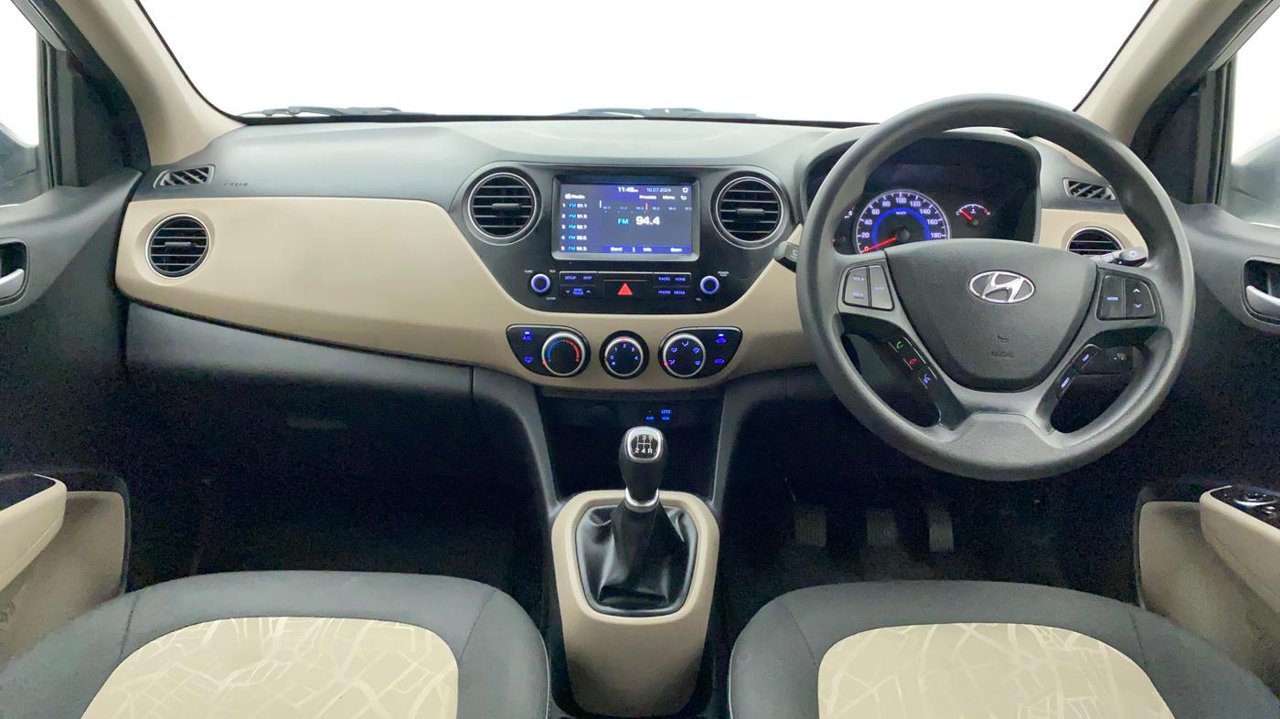 2017 Hyundai Grand i10 SPORTZ (O) 1.2 KAPPA VTVT, Petrol, Manual, 60,103 km, Dashboard